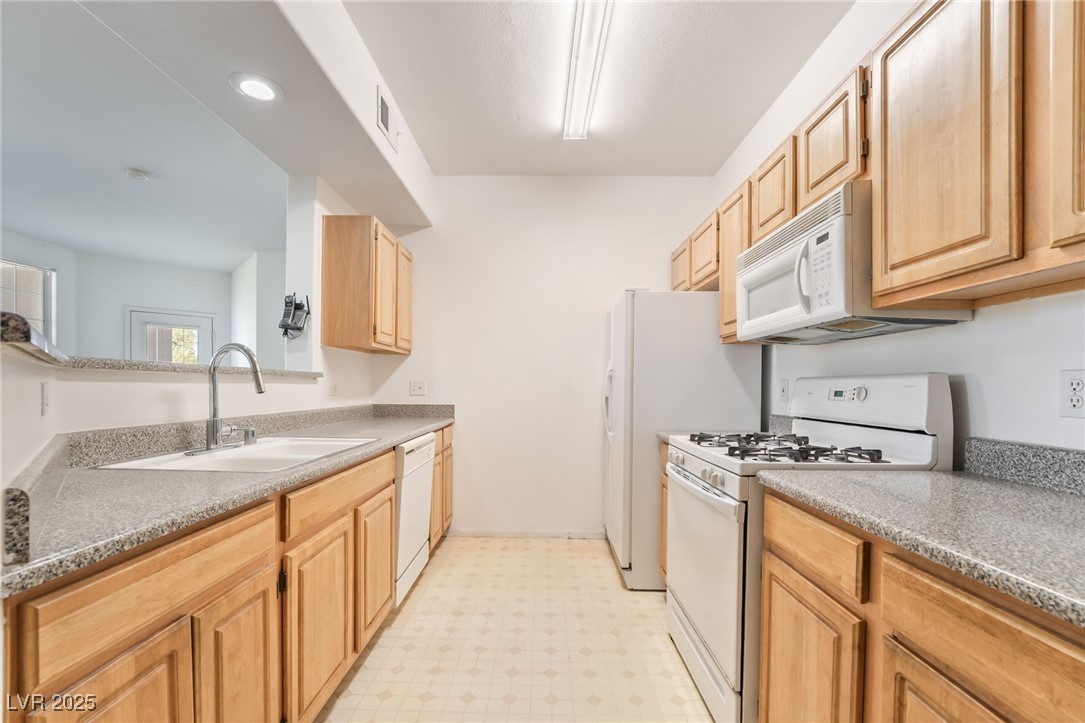 8555 West Russell Road, Unit 2011 Las Vegas, NV 89113 - Photo 8 of 22