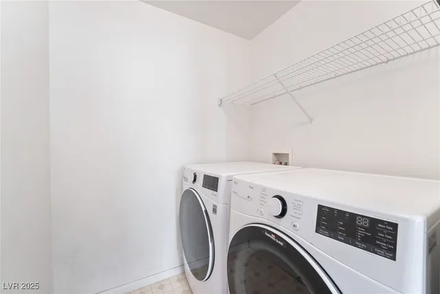$1,700 | 8555 West Russell Road, Unit 2011, Las Vegas, NV 89113