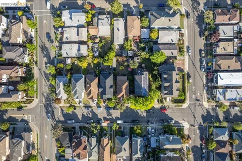 $1,295,000 | 1712 Paru Street, Alameda, CA 94501