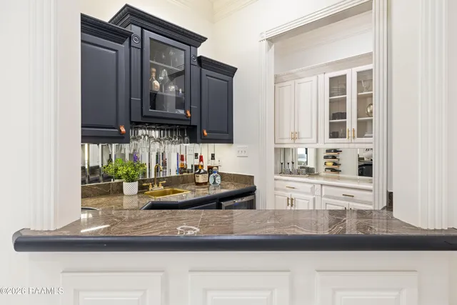 $1,399,000 | 504 West Bayou Parkway, Lafayette, LA 70503