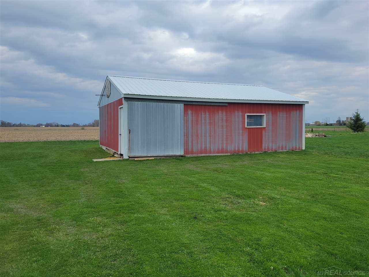 327 Elmer Road Sandusky, MI 48471 - Photo 15 of 16 50039737-14.JPG
