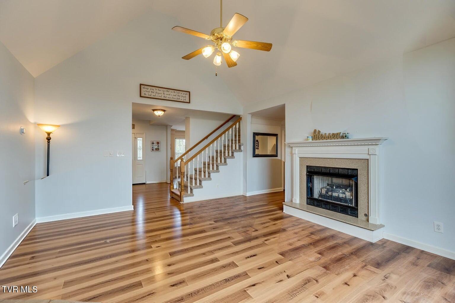 238 Union Church Road Jonesborough, TN 37659 - Photo 8 of 55 living rm w stairs vacant