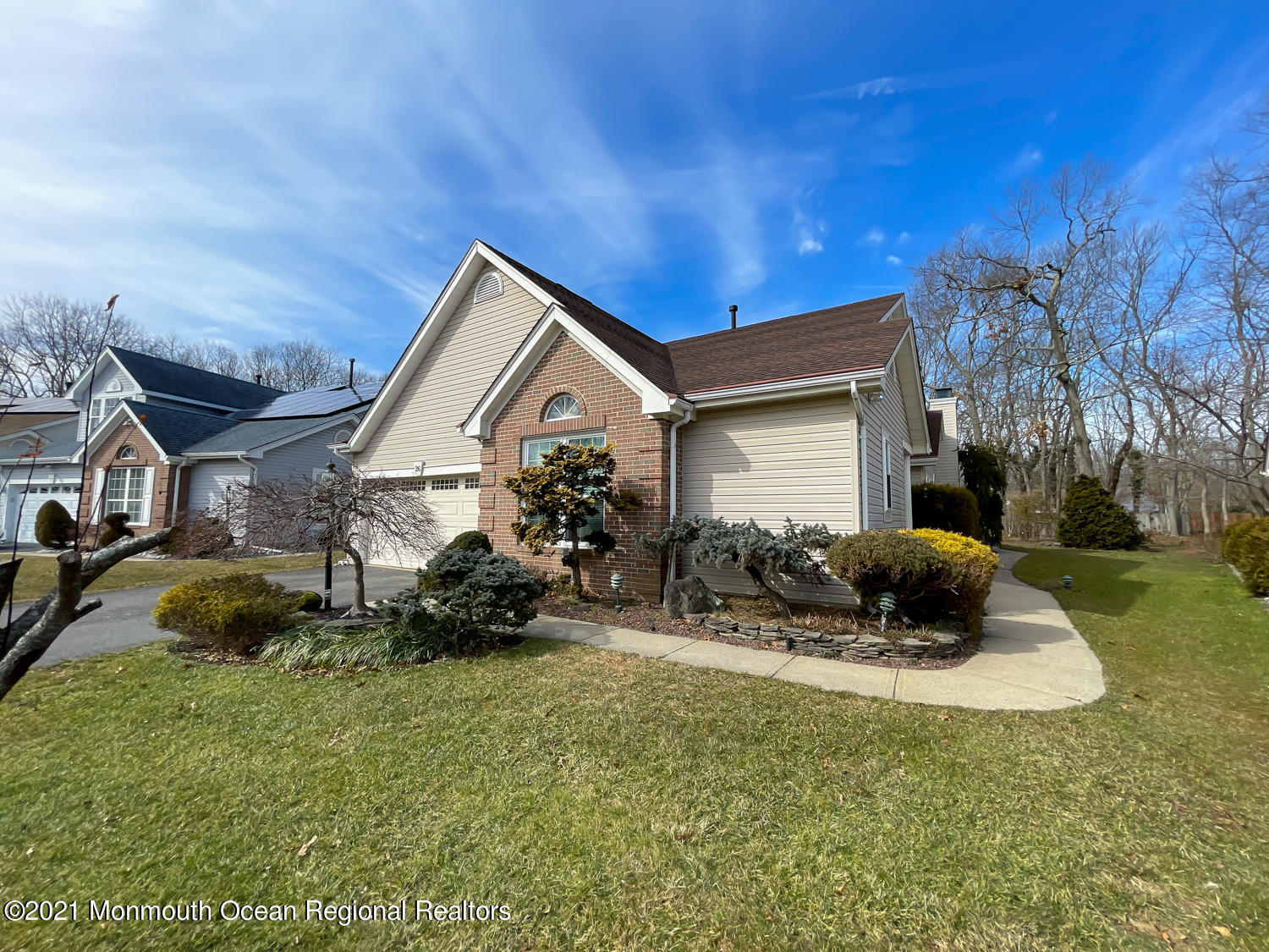 a house view with a outdoor space