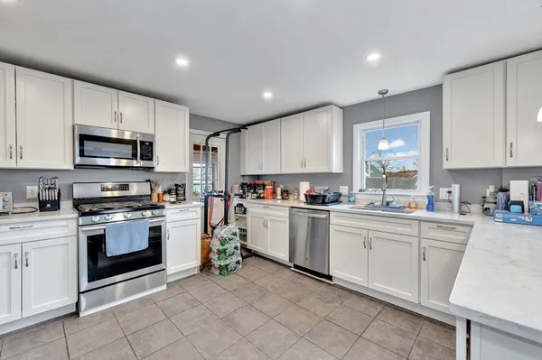 $899,900 | 24 West Water Street, Wakefield, MA 01880