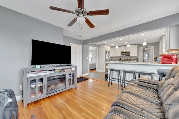 $899,900 | 24 West Water Street, Wakefield, MA 01880