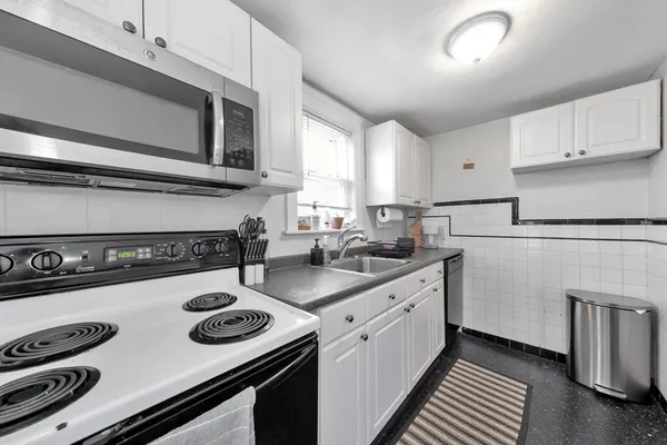 $899,900 | 24 West Water Street, Wakefield, MA 01880