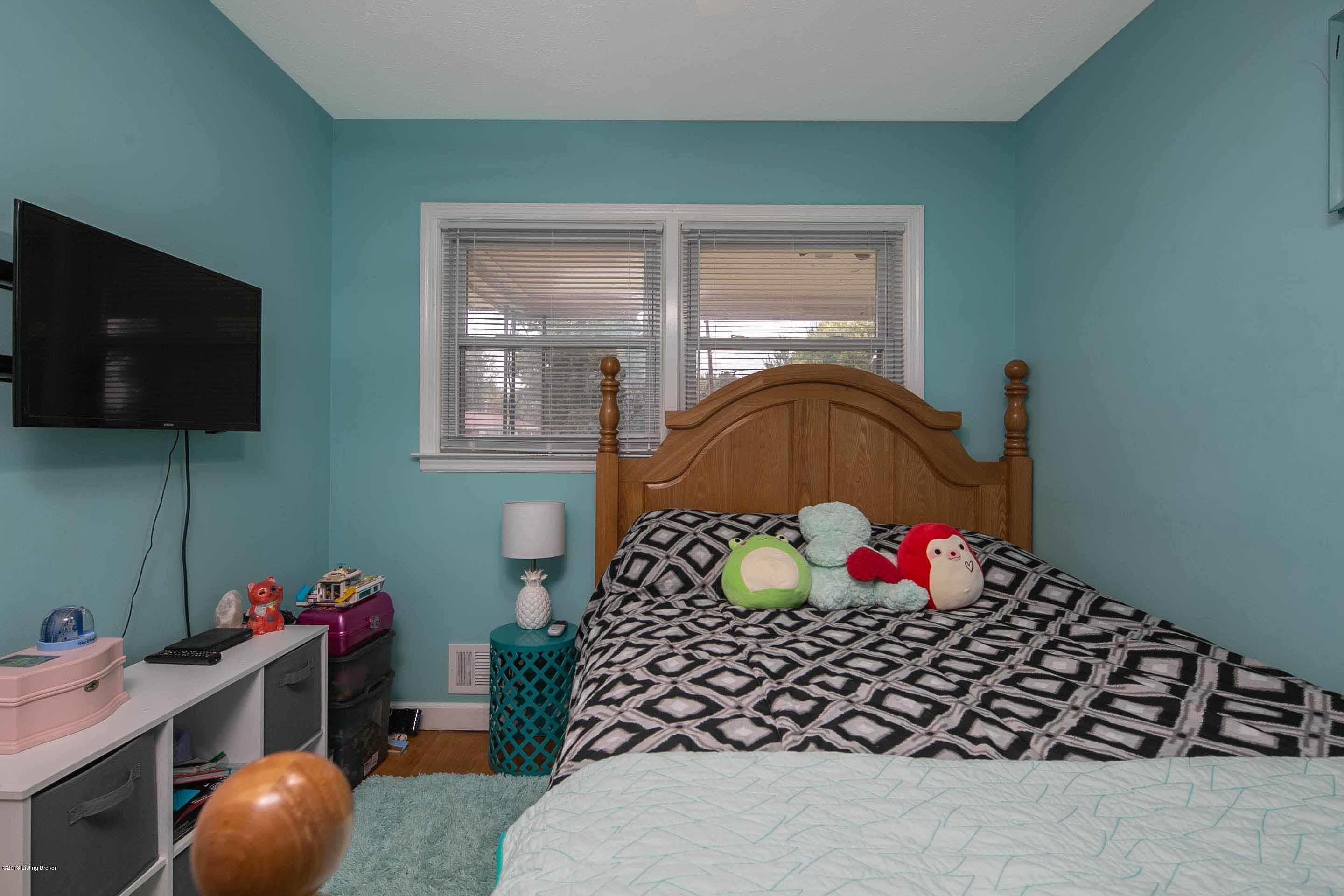 7607 Terry Road Louisville, KY 40258 - Photo 37 of 52 34