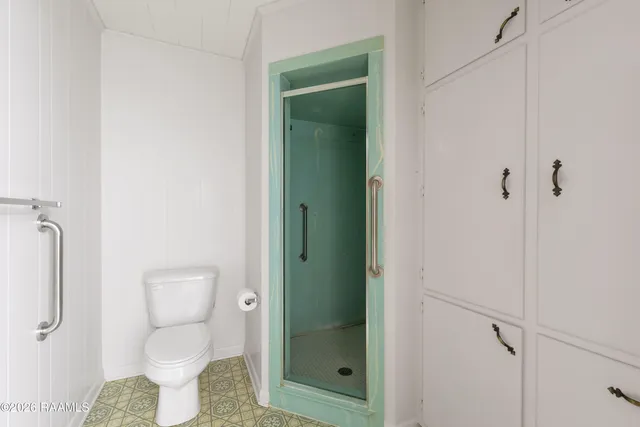 $295,000 | 3 Governor Edwards Drive, Crowley, LA 70526