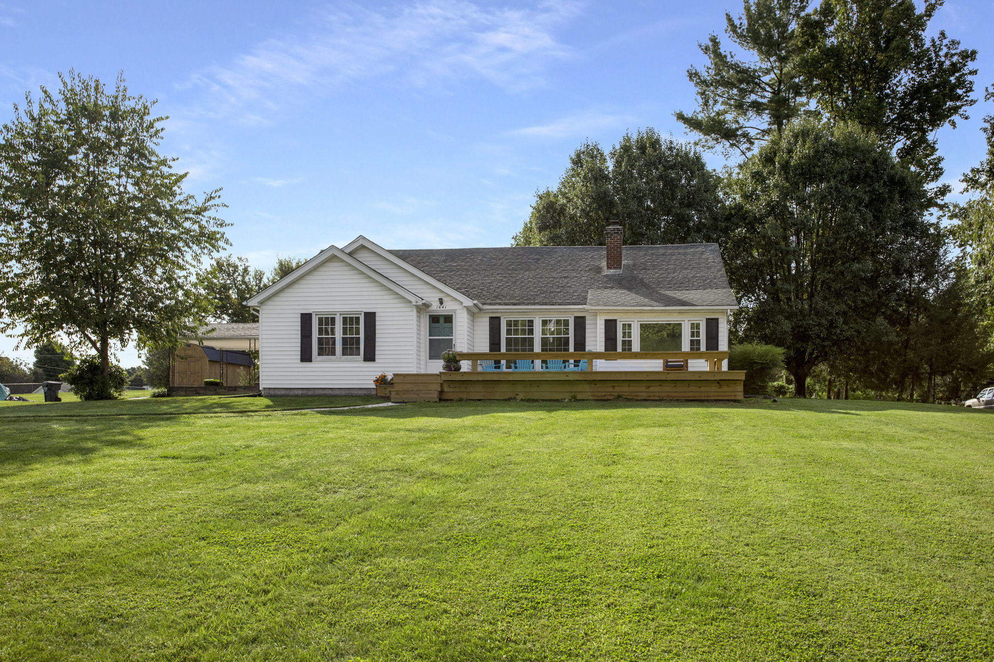 1641 Overhill Road Bristol, VA 24201 - Photo 1 of 28 6-web-or-mls-IMG_5011
