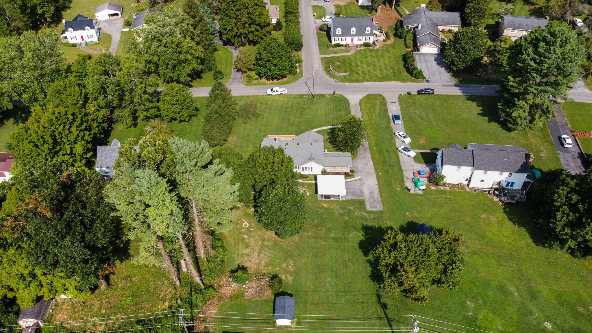 1641 Overhill Road Bristol, VA 24201 - Photo 7 of 28 3-web-or-mls-DJI_0200