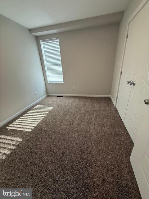 412 20th Street Northeast Washington, DC 20002 - Photo 4 of 6 an empty room with windows
