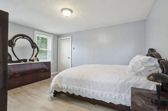 $329,000 | 8 3rd Street, Norwich, CT 06360