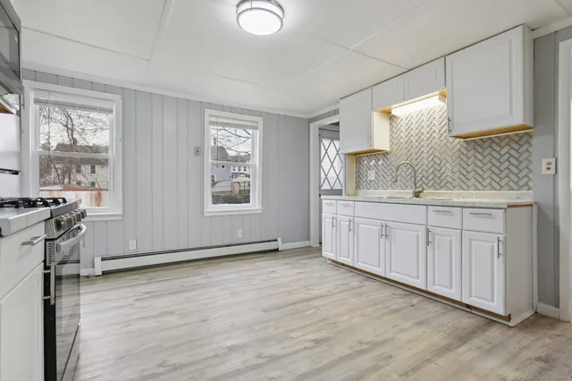 $329,000 | 8 3rd Street, Norwich, CT 06360