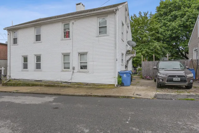 $329,000 | 8 3rd Street, Norwich, CT 06360