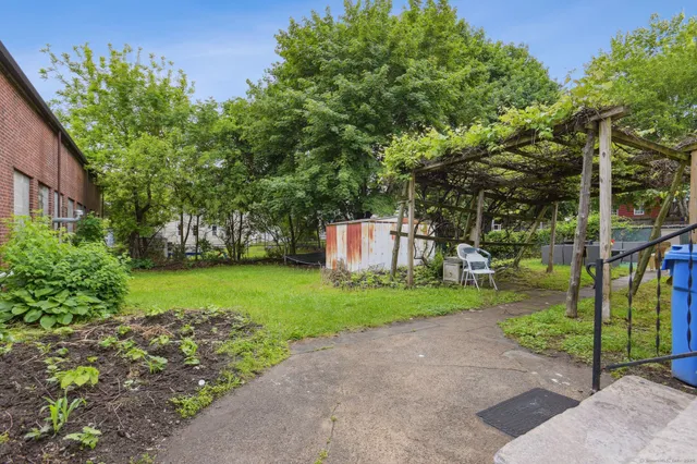 $329,000 | 8 3rd Street, Norwich, CT 06360