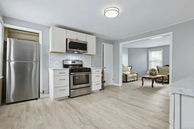 $329,000 | 8 3rd Street, Norwich, CT 06360