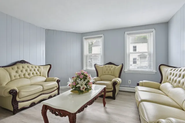 $329,000 | 8 3rd Street, Norwich, CT 06360
