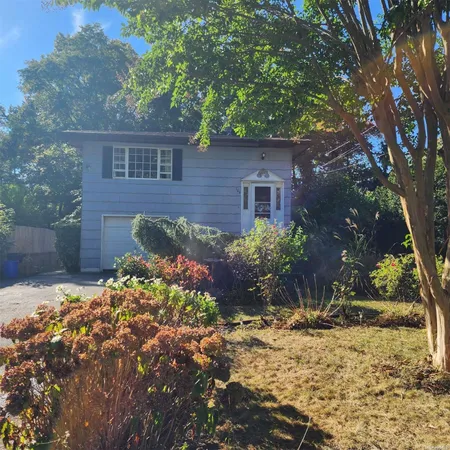 $574,900 | 104 Frederick Avenue, Babylon, NY 11702