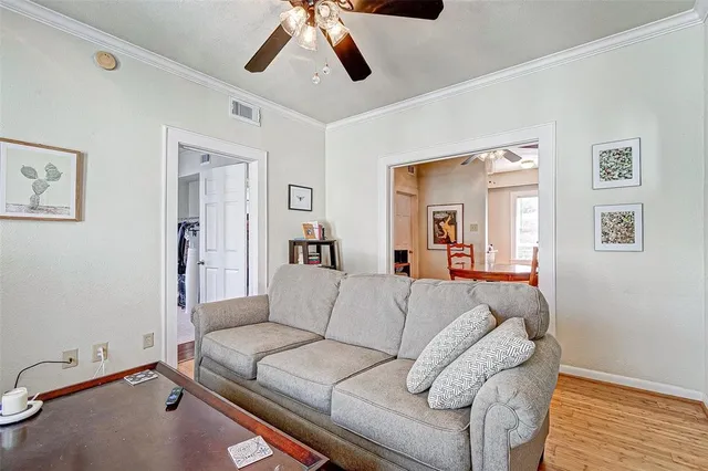 $1,800 | 1024 Heights Boulevard, Unit 3, Houston, TX 77008