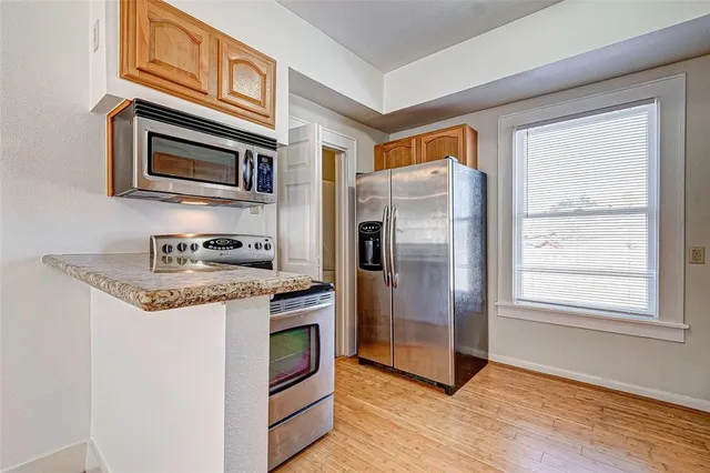 $1,800 | 1024 Heights Boulevard, Unit 3, Houston, TX 77008