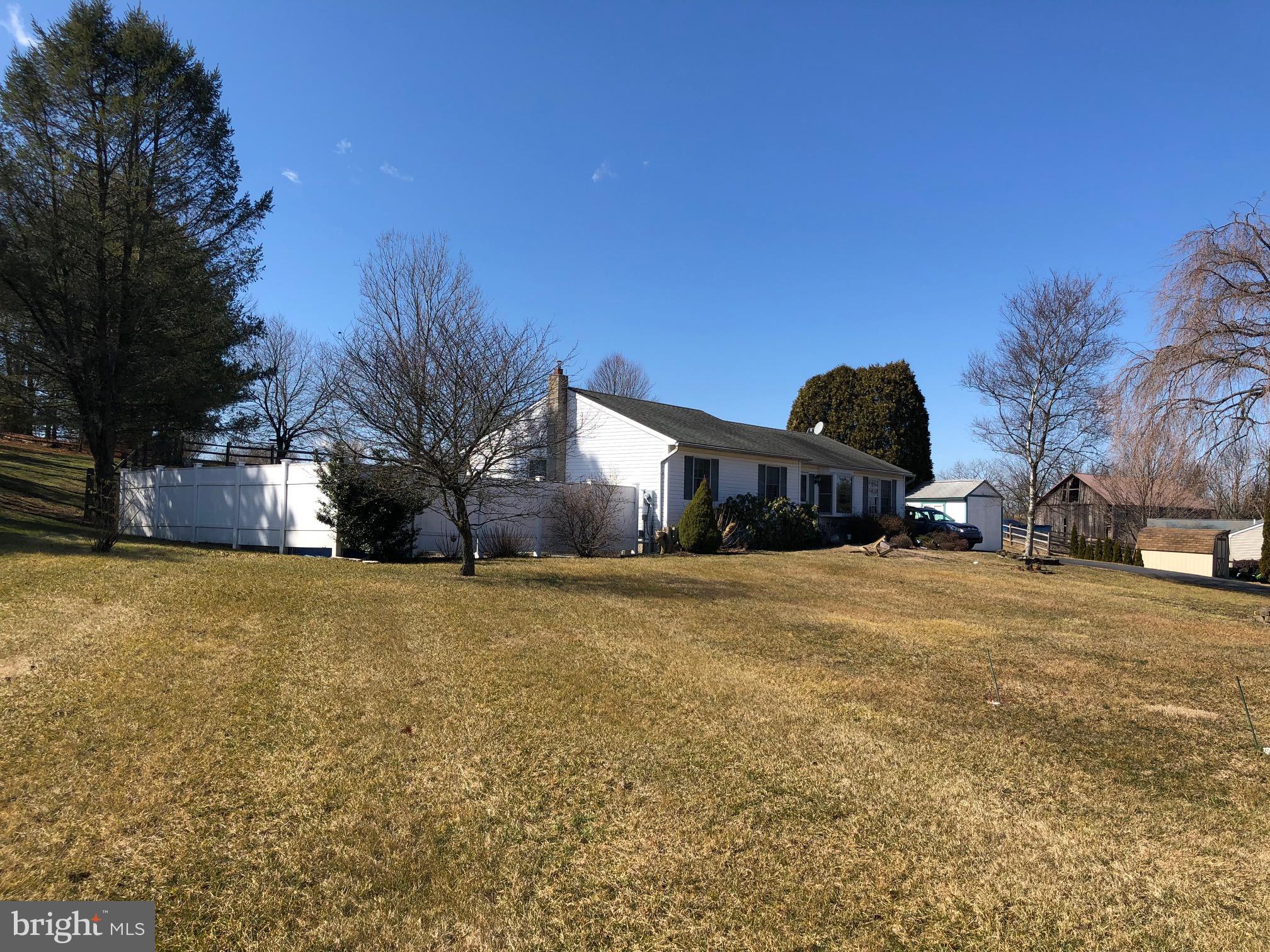 4668 Winding Road New Tripoli, PA 18066 - Photo 3 of 39 Happily situated
