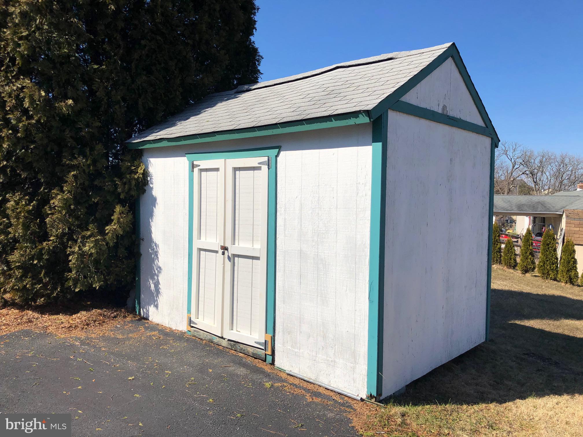 4668 Winding Road New Tripoli, PA 18066 - Photo 31 of 39 Extra Storage
