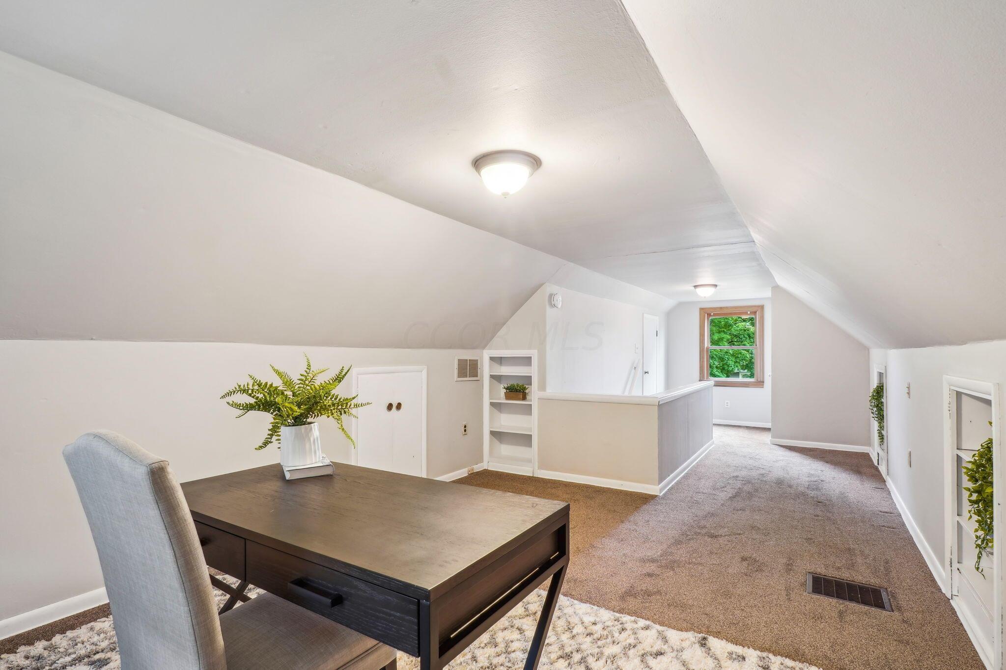 2184 Shrewsbury Road Columbus, OH 43221 - Photo 18 of 30 18-web-or-mls-2184-shrewsbury-rd