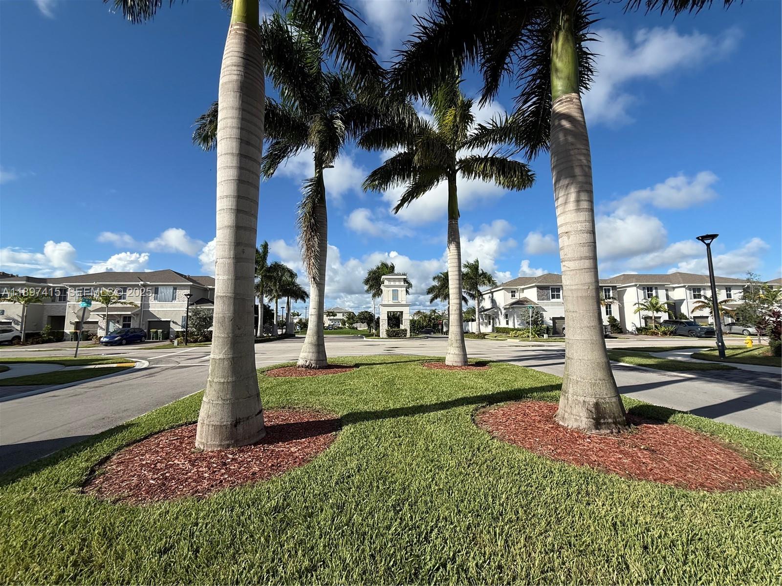 1672 Southeast 8th Street Homestead, FL 33033 - Photo 17 of 19