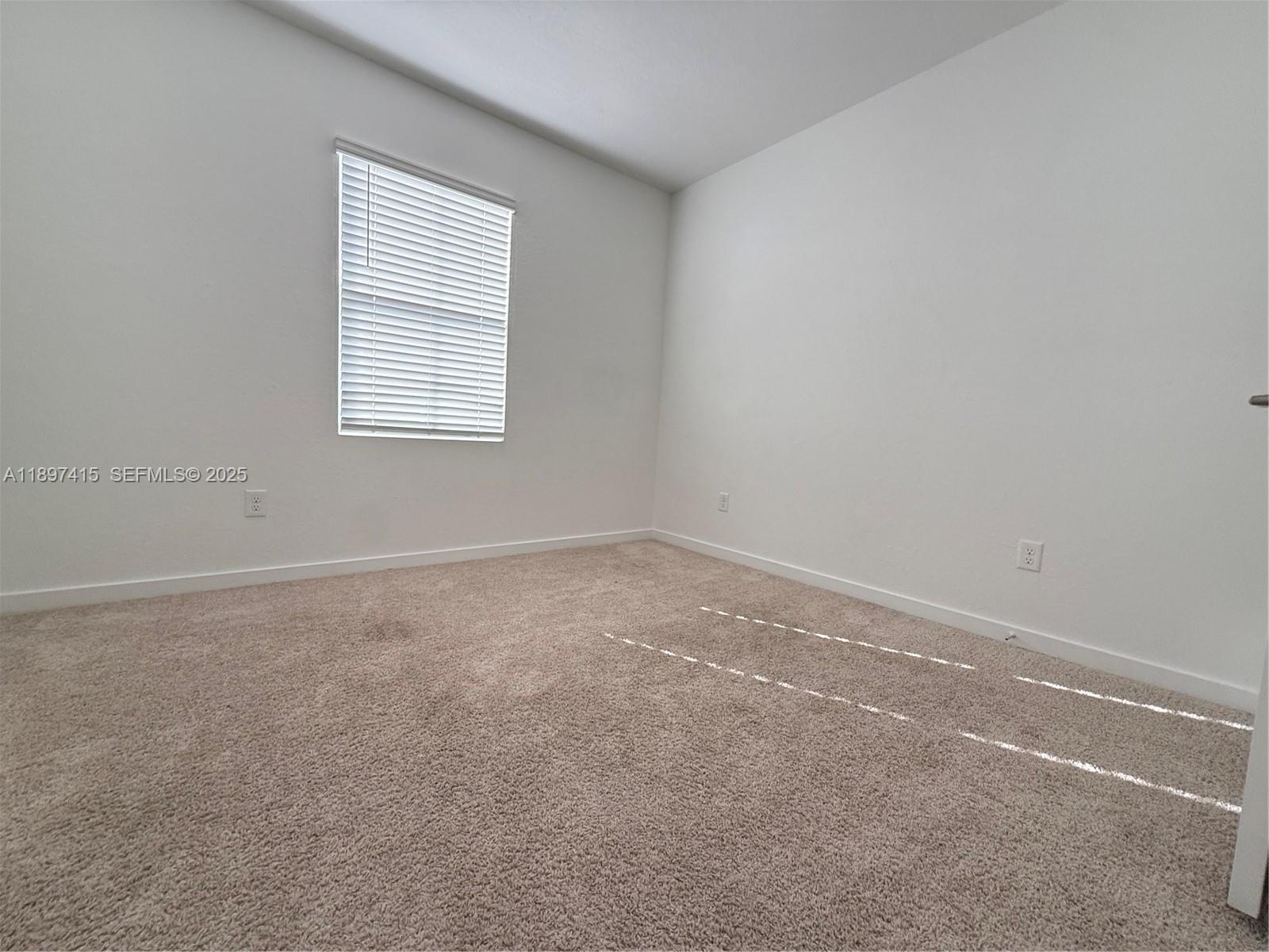 1672 Southeast 8th Street Homestead, FL 33033 - Photo 9 of 19