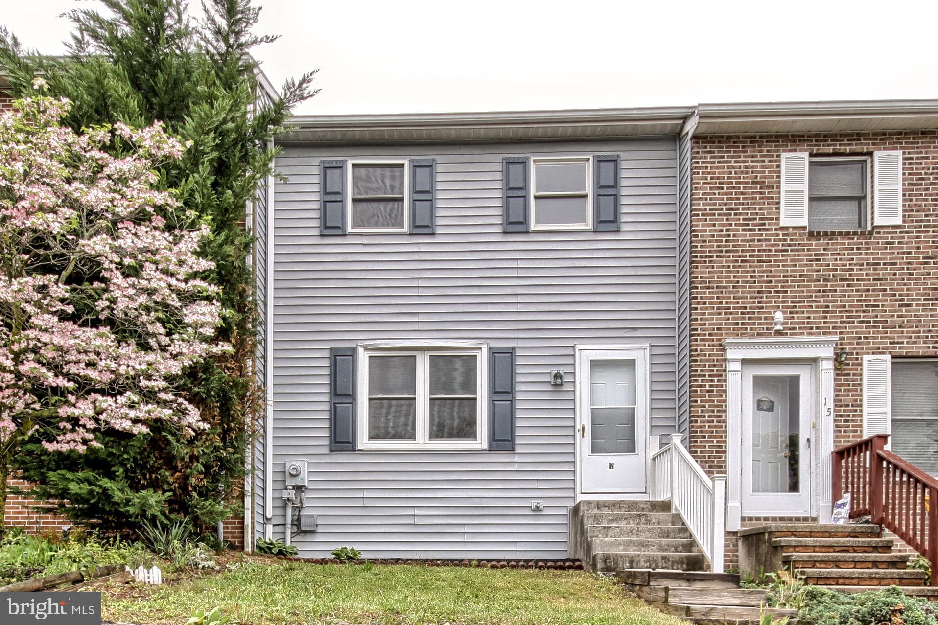 17 Mall Road Etters, PA 17319 - Photo 3 of 55