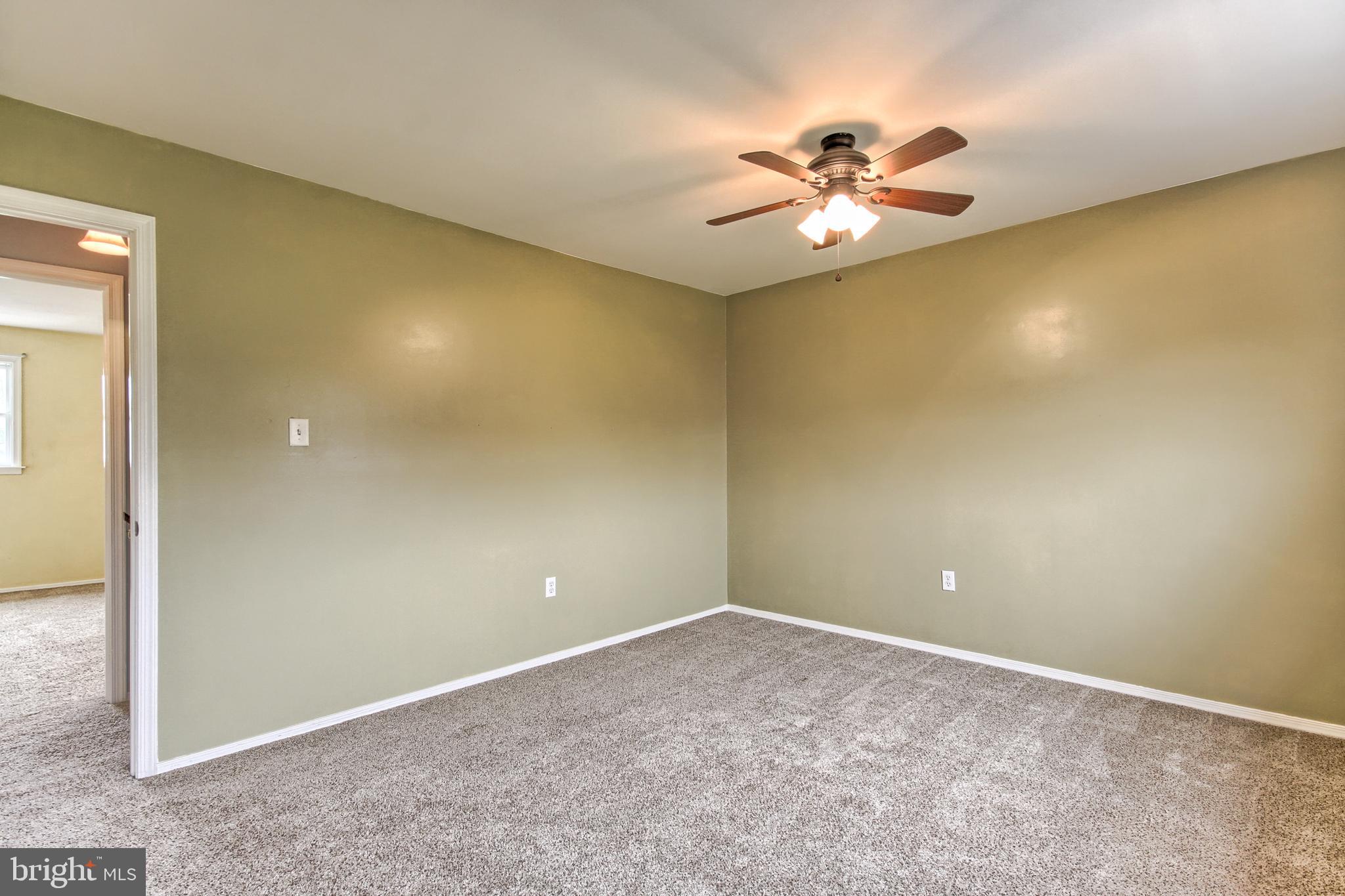 17 Mall Road Etters, PA 17319 - Photo 28 of 55