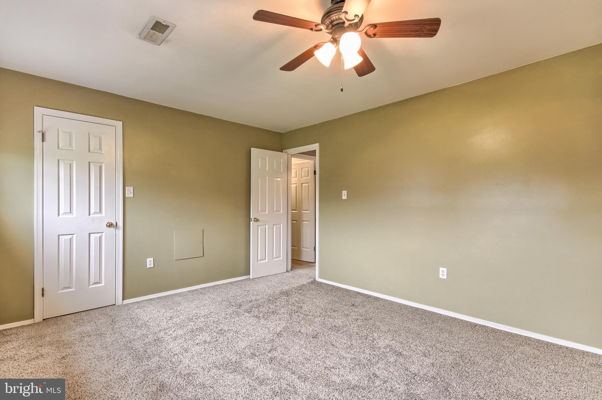 17 Mall Road Etters, PA 17319 - Photo 32 of 55