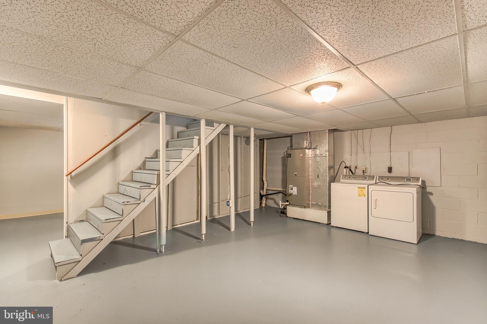 17 Mall Road Etters, PA 17319 - Photo 37 of 55