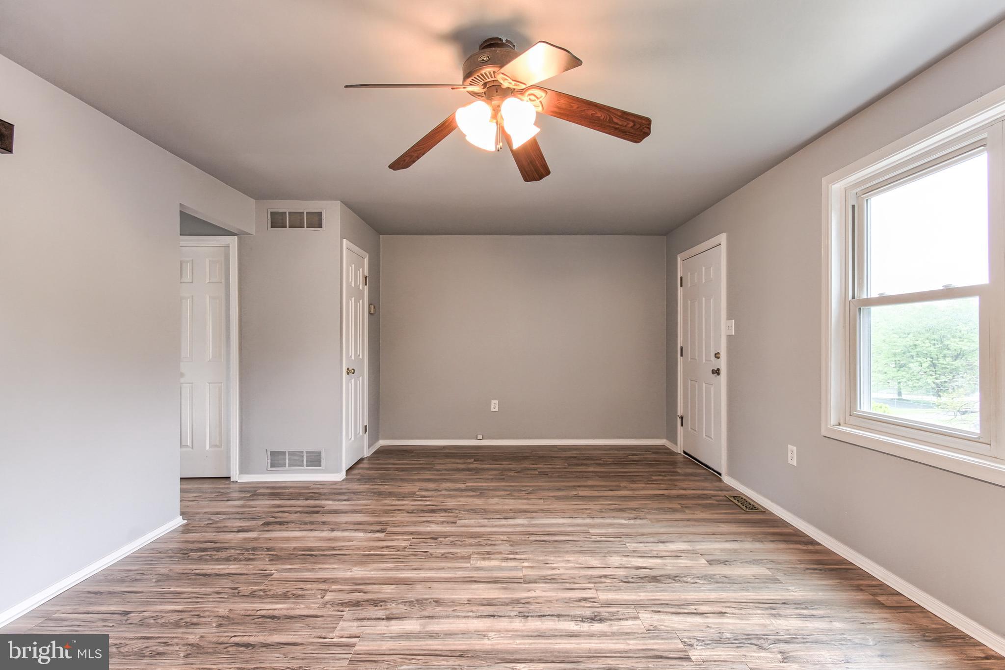 17 Mall Road Etters, PA 17319 - Photo 6 of 55