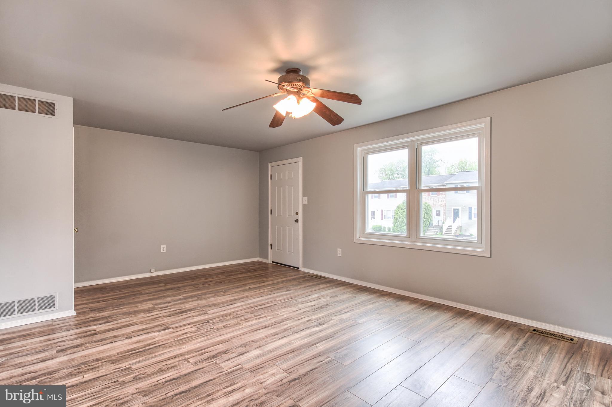 17 Mall Road Etters, PA 17319 - Photo 7 of 55