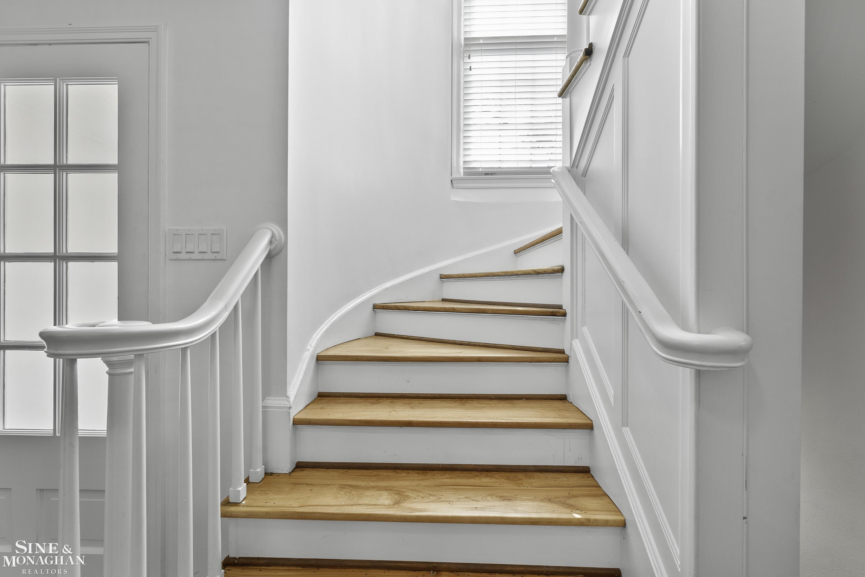 328 Touraine Road Grosse Pointe, MI 48236 - Photo 15 of 54 50156202-135e1391-7b6f-4457-96ec-3b5faa505bcd.JPG