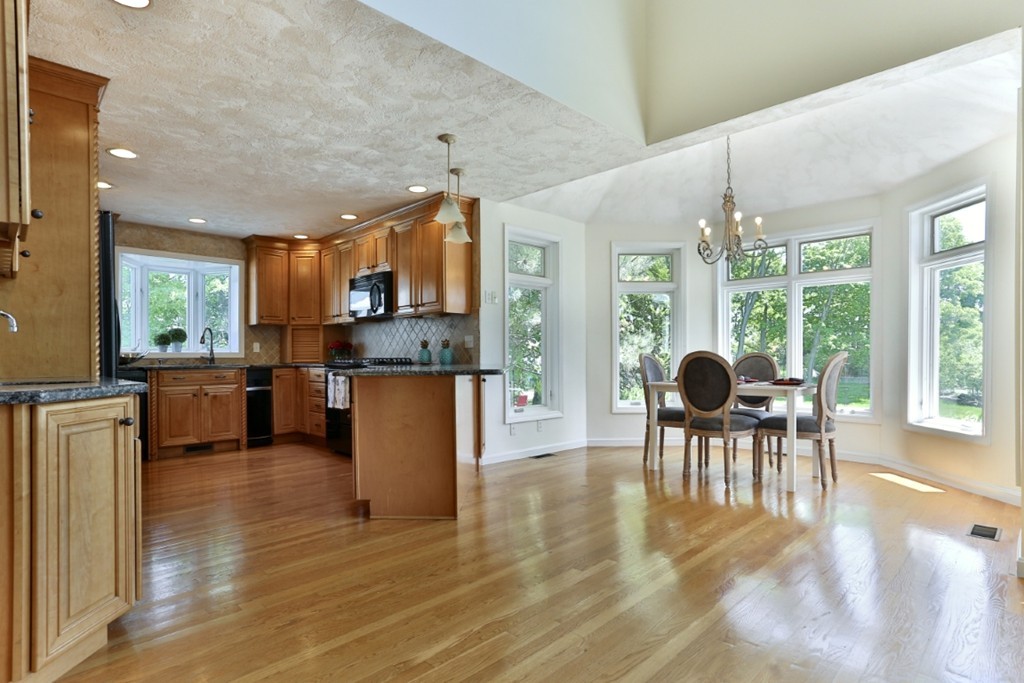 74 Regina Road Lynn, MA 01904 - Photo 7 of 29 Gallery Image 7