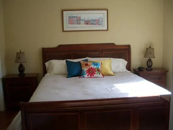 $2,295 | 1600 Long Grove Drive, Unit 126, Mount Pleasant, SC 29464