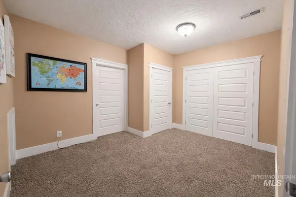 $859,900 | 2048 6th Avenue West, Vale, OR 97918