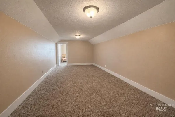 $859,900 | 2048 6th Avenue West, Vale, OR 97918