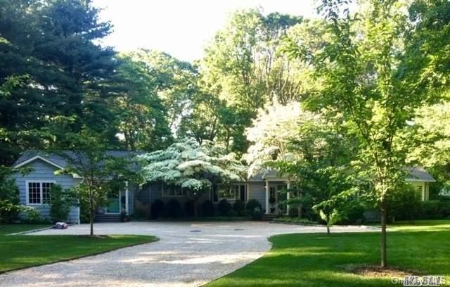 16 Valley Road Locust Valley, NY 11560 - Photo 1 of 1 Driveway Entrance