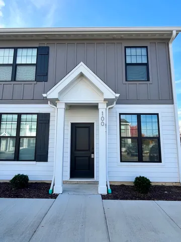 $2,500 | 1432 North Naperville Wheaton Road, Unit 100, Naperville, IL 60563