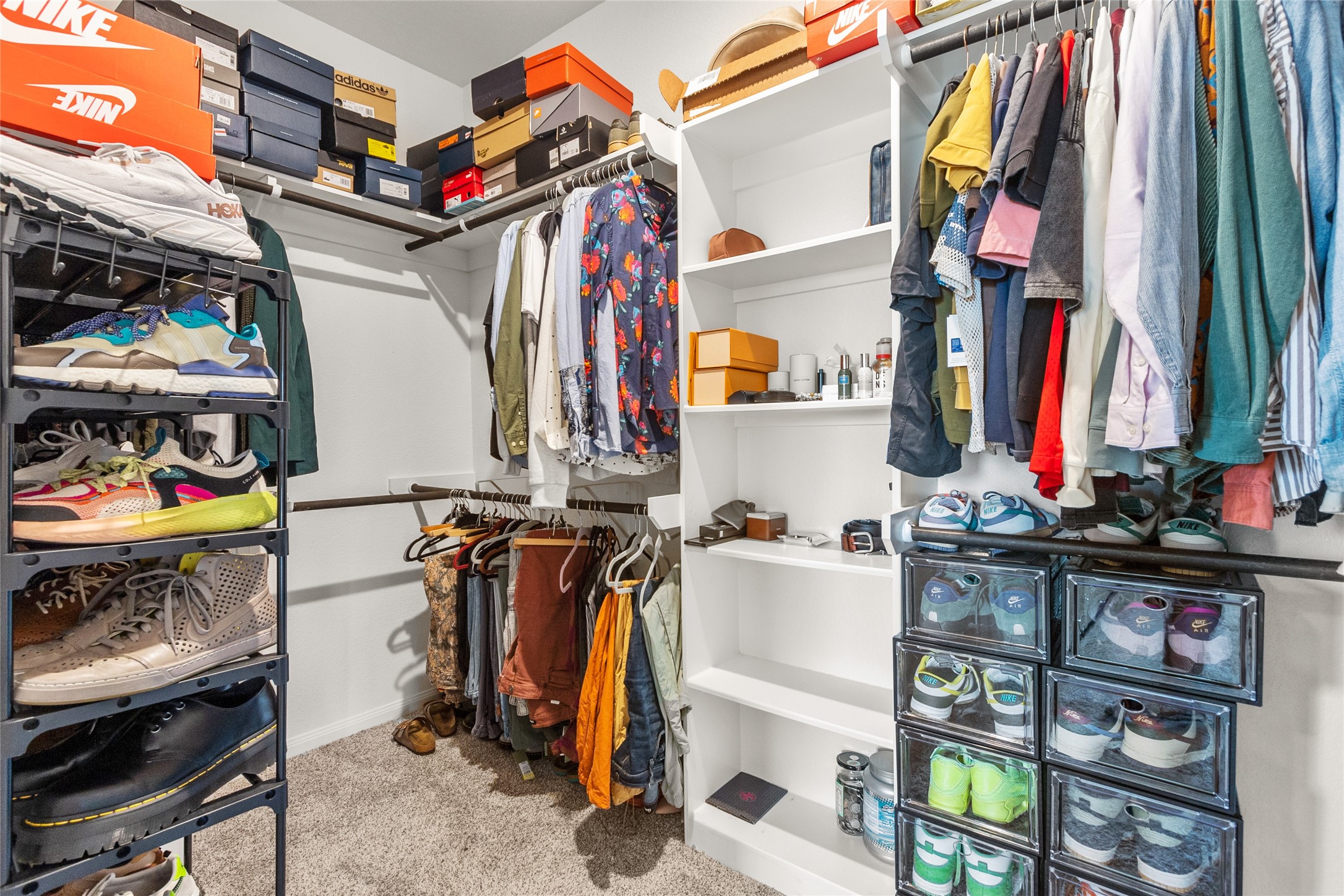 10835 Clfs Vw Drive Rosharon, TX 77583 - Photo 8 of 21 Primary Closet