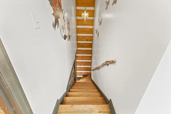 $469,000 | 1444 Rich Mountain Road, Zionville, NC 28698