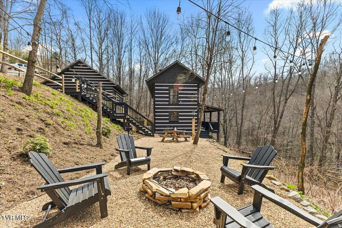 1444 Rich Mountain Road Zionville, NC 28698 - Photo 3 of 56 01-128A0478