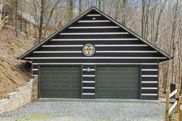 $469,000 | 1444 Rich Mountain Road, Zionville, NC 28698
