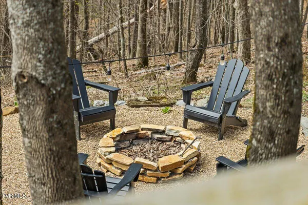 $469,000 | 1444 Rich Mountain Road, Zionville, NC 28698