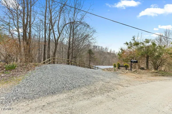 $469,000 | 1444 Rich Mountain Road, Zionville, NC 28698