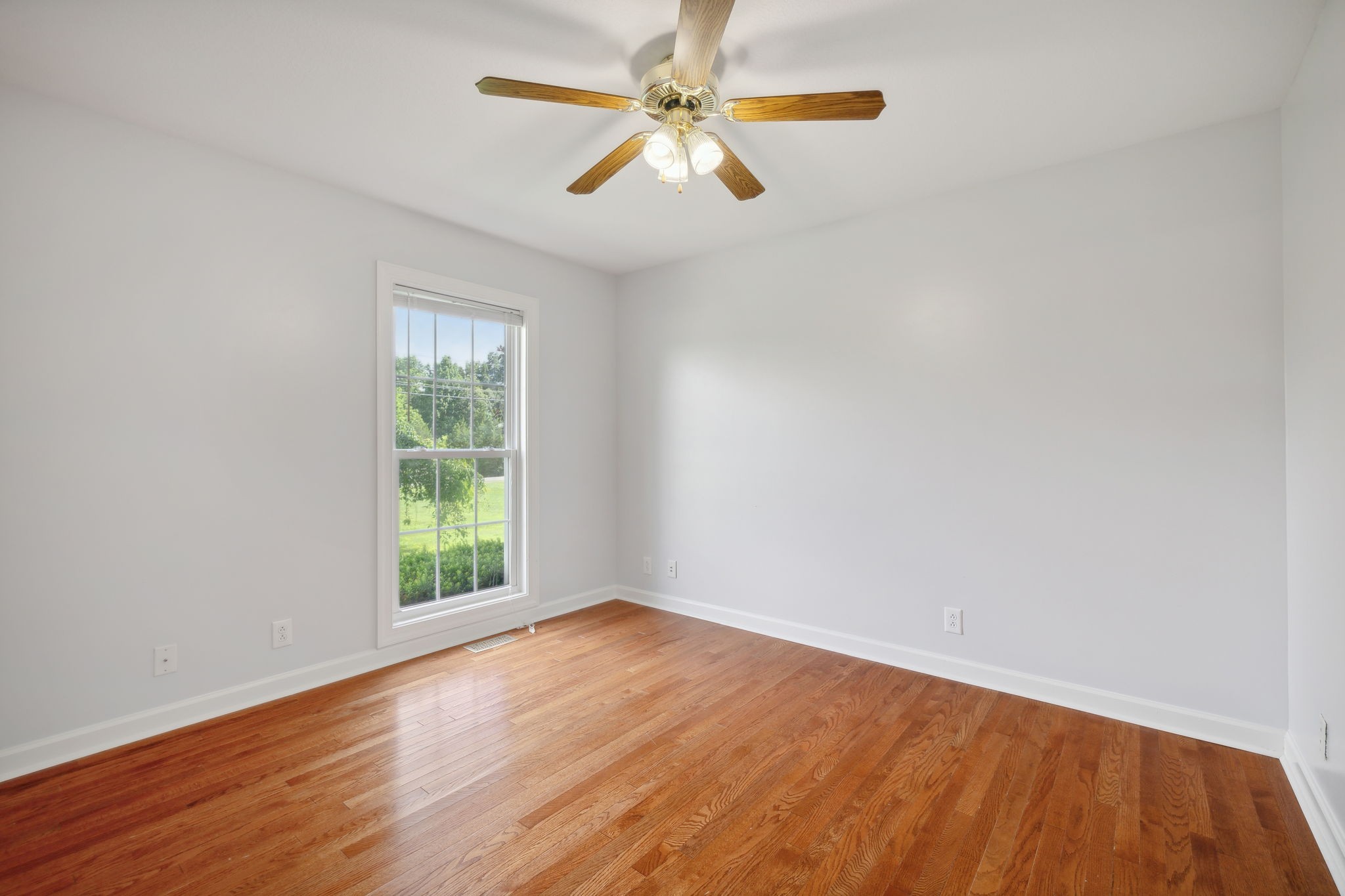 2452 Pleasant View Road Pleasant View, TN 37146 - Photo 15 of 40 Office