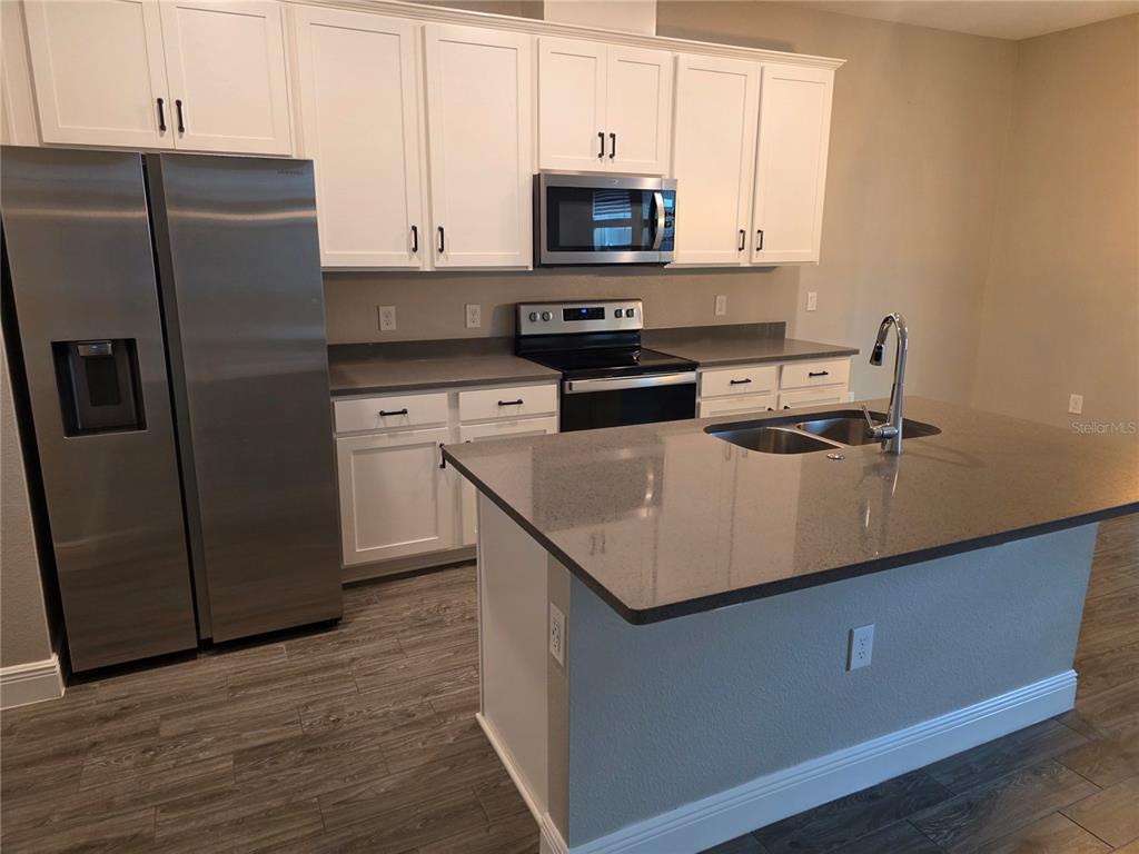 2372 Shadowland Loop Winter Park, FL 32792 - Photo 10 of 43